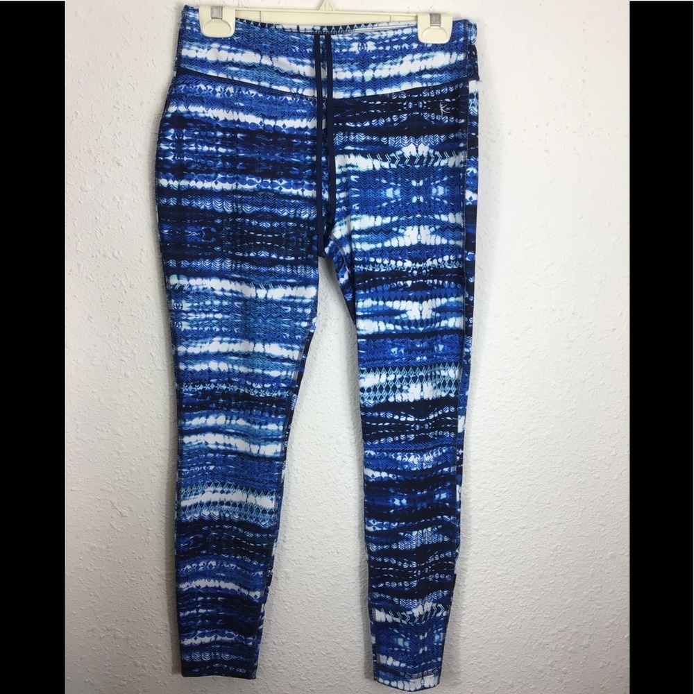 Danskin now blue floral leggings size medium